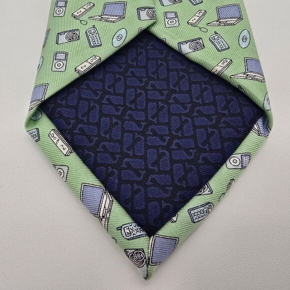 Vineyard Vines Custom Collection Stroz Friedberg Men's Silk Tie Green 3x60 - Picture 7 of 8